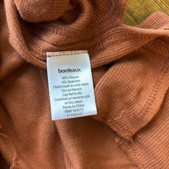 Bordeaux Large rust brown short sleeve tee - Picture 6 of 6